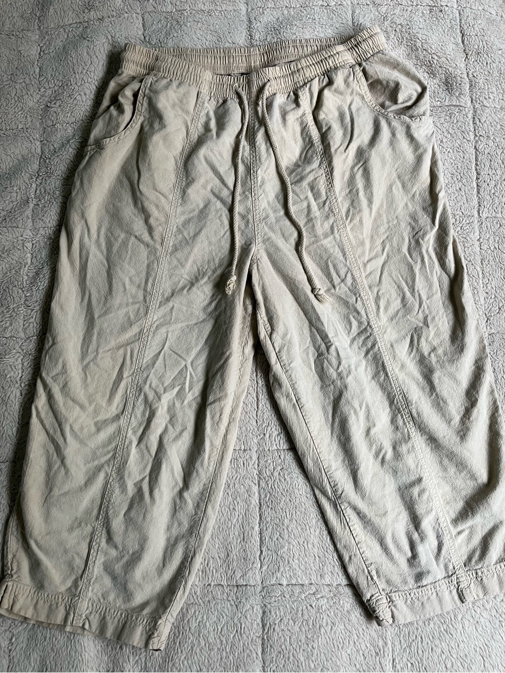 90s Y2K Truly Beige Drawstring Casual Lightweight High Waisted Pull On Capris